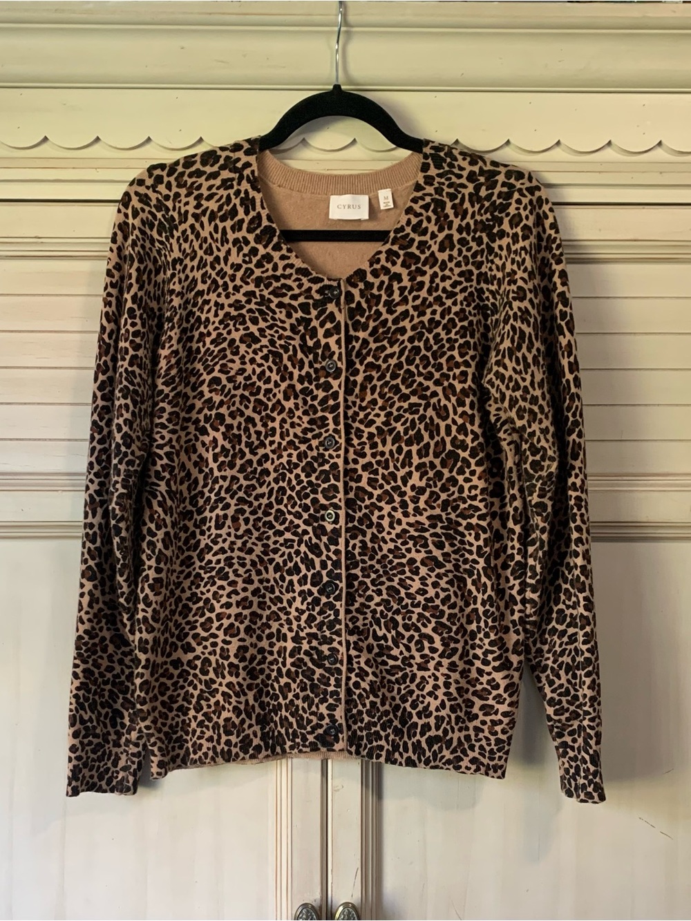 Women’s Cyrus Leopard Print Cardigan Sweater Medium